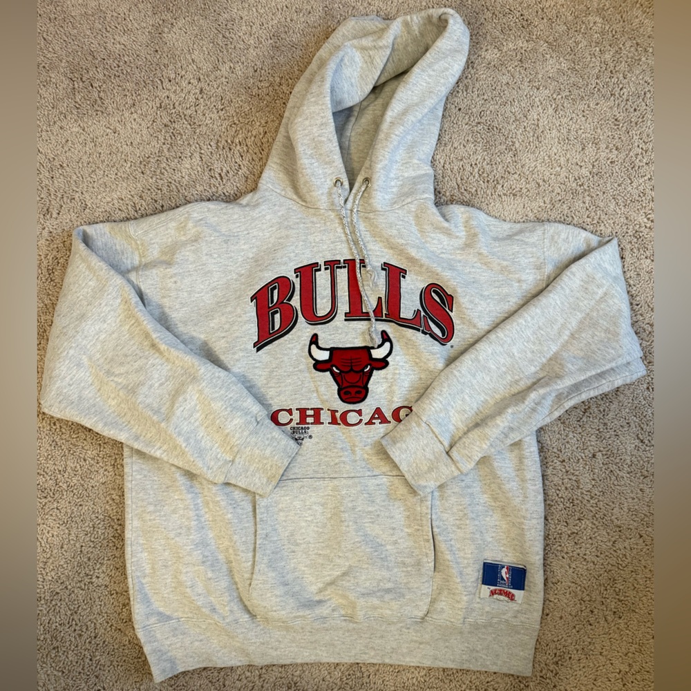 Vintage Chicago Bulls Gray Hoodie
